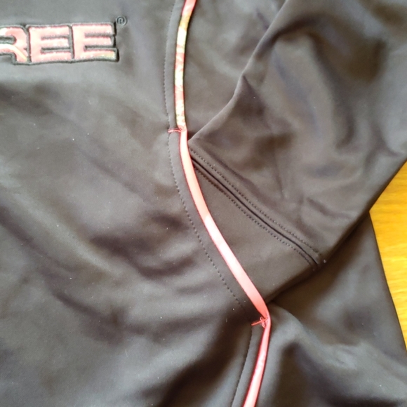 NWT REALTREE hooded fleece black/camo/pink Medium - Picture 5 of 5